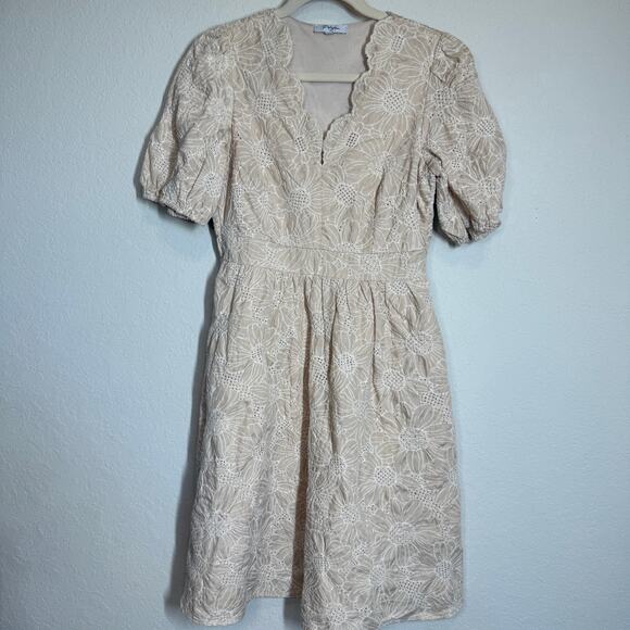 Women's Polagram Tan Eyelet Short Sleeve Fit and Flare Dress Size Medium - Picture 10 of 10